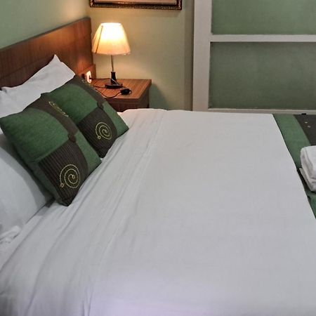 Griya Jene Homestay Syariah Ngabean Cameră foto